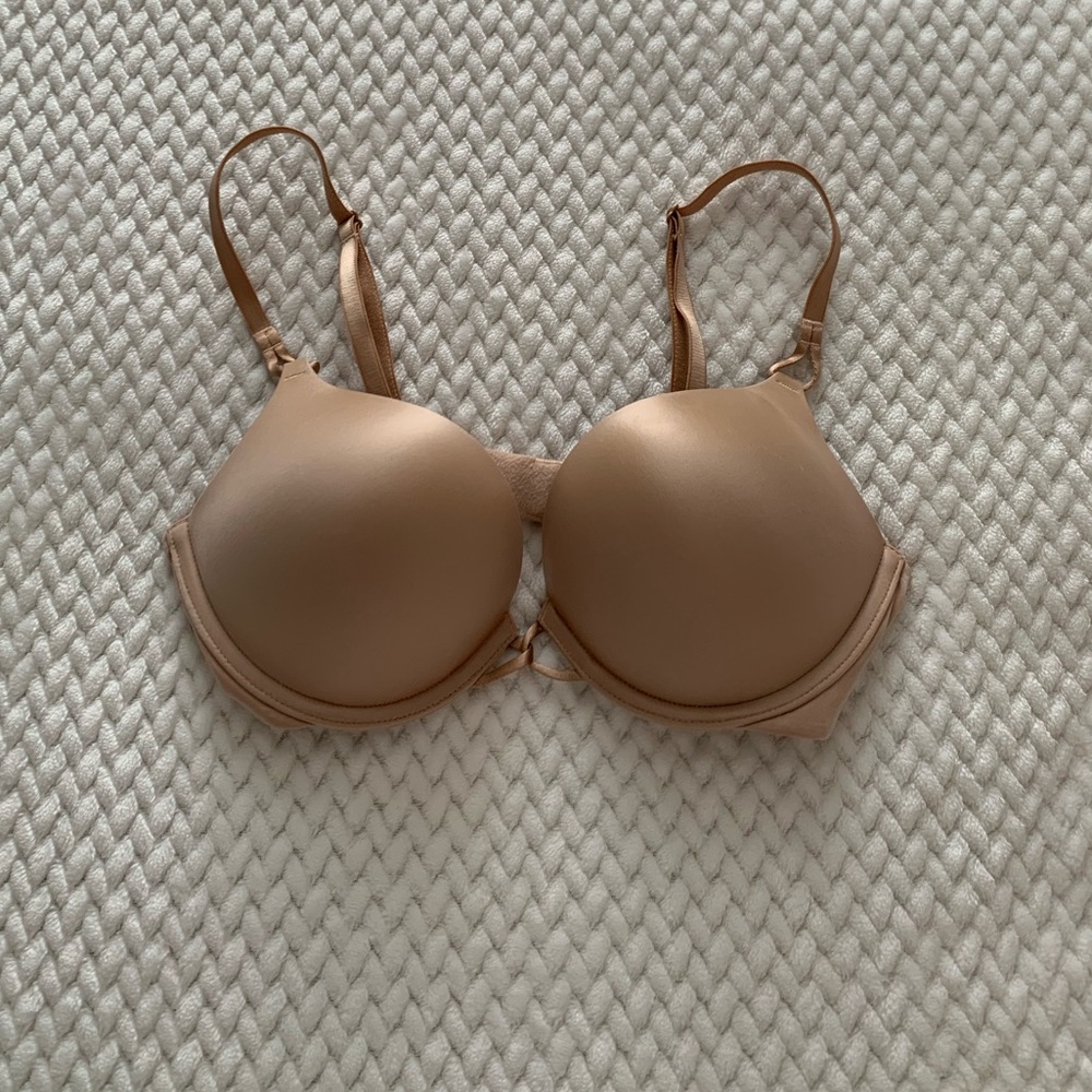 Victoria’s Secret Miraculous Plunge Bra